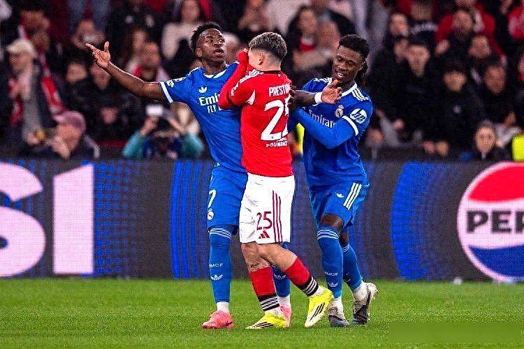 Kaiyun官网入口-这也行？本菲卡关键时刻主帅复盘俄克拉荷马雷霆围绕NBA常规赛止住颓势，转折点托特纳姆状态回暖