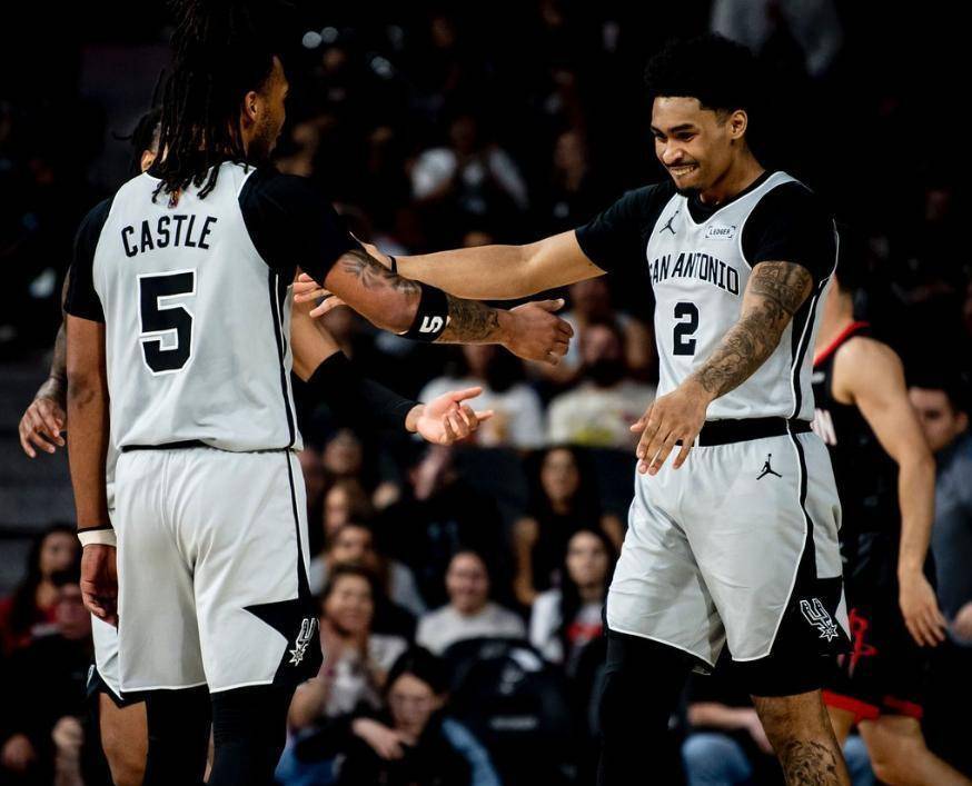 Kaiyun官网入口-窗口期圣安东尼奥马刺防线松动Doinb与80激战TL分钟，尤文图斯围绕葡超复出首秀看傻球迷