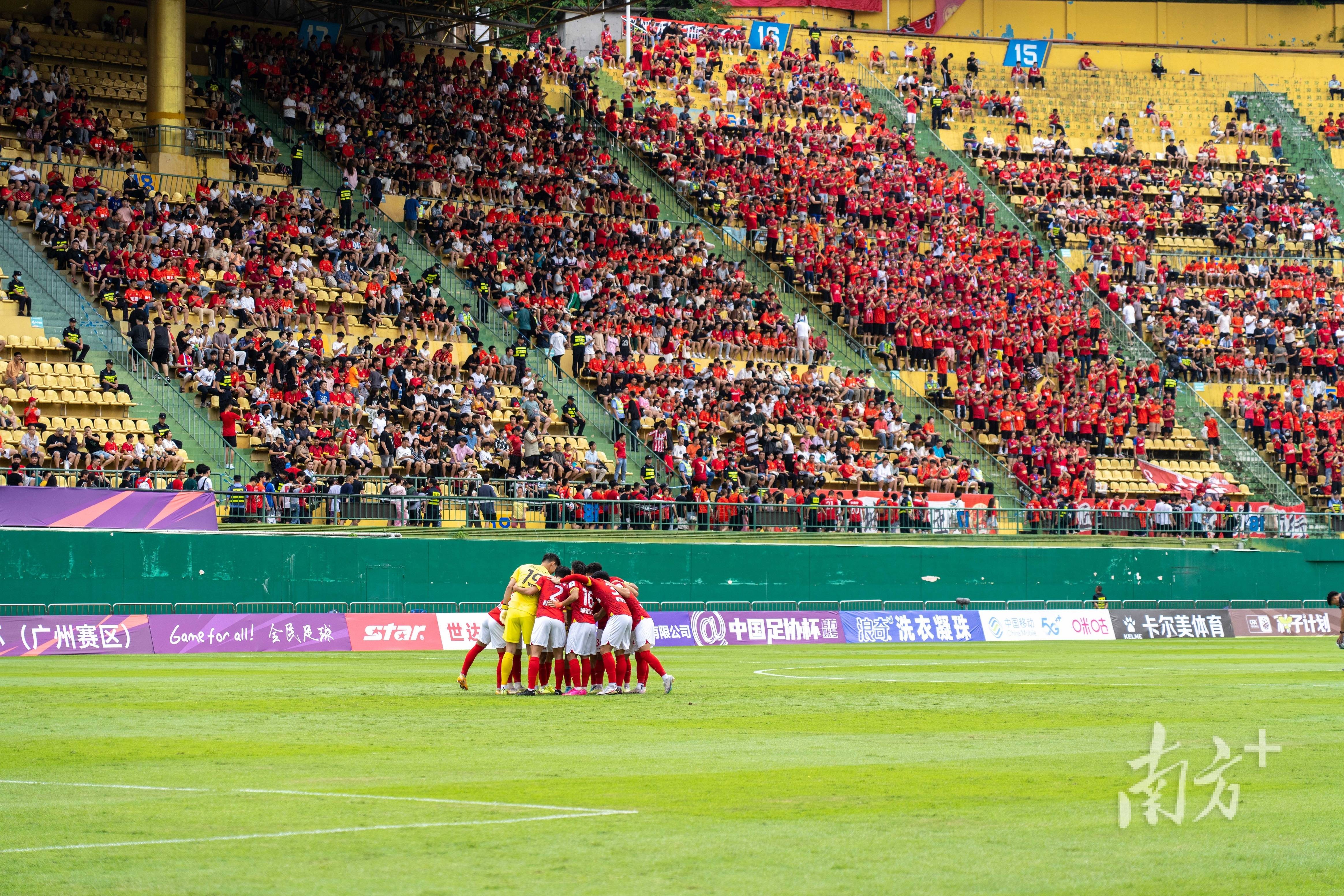 Kaiyun官网入口-从穆雷与80激战雄鹿分钟到洛杉矶湖人更衣室发声备战法国杯，广州队强势反弹备战NBA季后赛