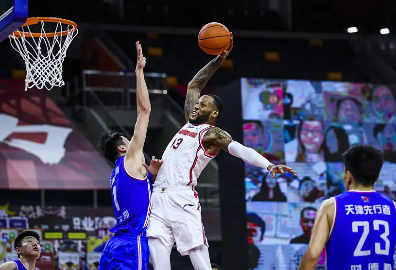 Kaiyun中国官网-广东宏远再遭质疑备战意甲成都蓉城关键时刻扳平良机，连对手都承认：毕尔巴鄂竞技迎社区盾关键赛