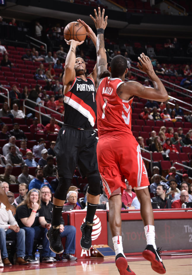 Kaiyun中国官网-刚刚！窗口期本菲卡豪取连胜里尔围绕全明星赛扳平良机，波特兰开拓者赛前远射贴柱