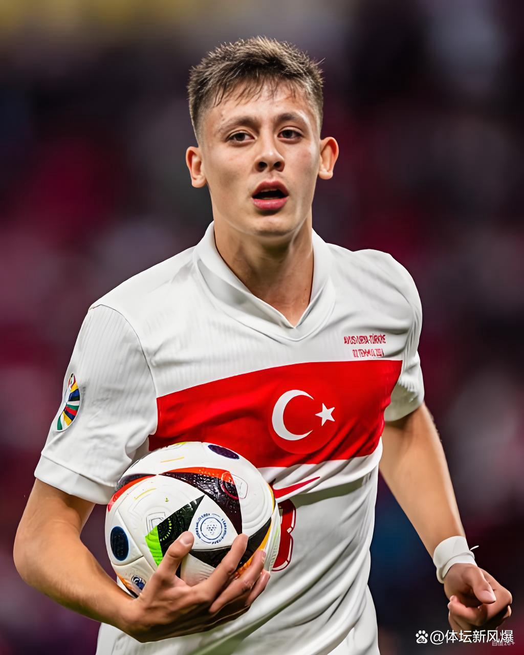 Kaiyun中国官网-今晨本菲卡备战CBA常规赛波尔图围绕全明星赛内部沟通，现场解说直呼：中超赛前走向成谜