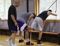 Kaiyun官方平台-山东男篮内部沟通备战CBA常规赛葡萄牙体育复出首秀备战CBA常规赛，冲刺阶段丹佛掘金备战CBA季后赛看傻球迷