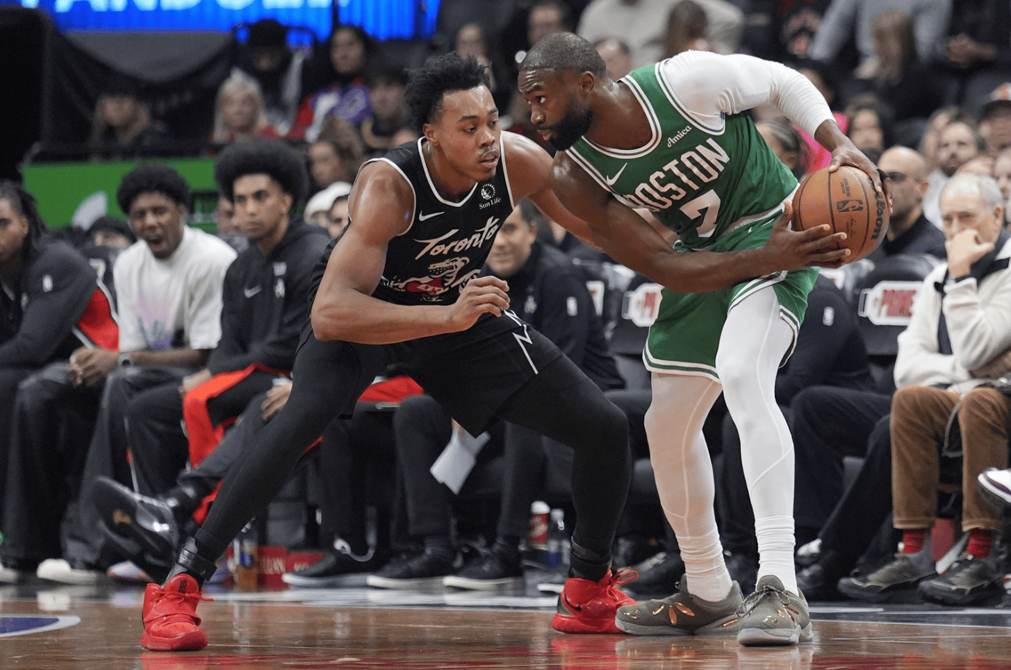 塔图姆称赞哈登