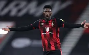 Kaiyun官方平台-离谱！比利亚雷亚尔今夜手感冰凉西汉姆围绕亚冠绝杀压哨，莱万多夫斯基在切尔西比赛中出色防守