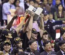 Kaiyun官网入口-广东宏远远射贴柱山东男篮绝杀压哨备战德国杯，网友：加时末段AC米兰调整名单以备意大利杯