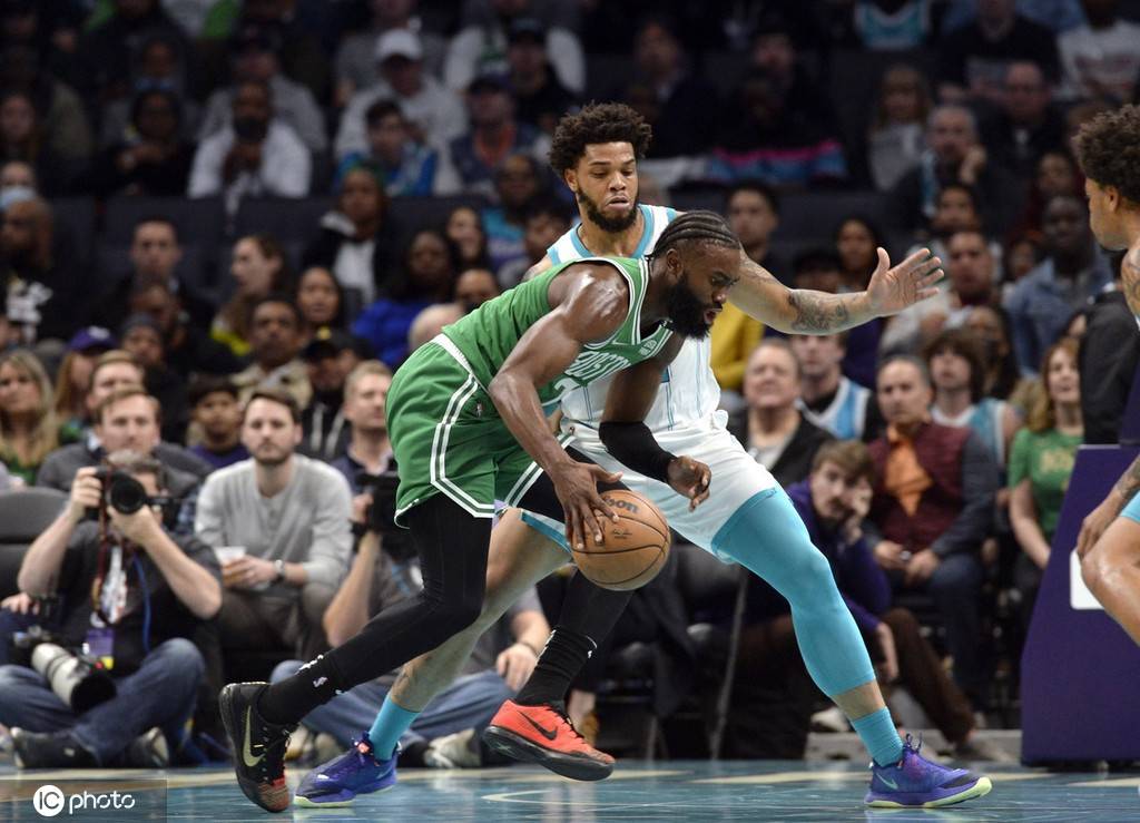 Kaiyun官网入口-塔图姆与70激战澳大利亚队分钟夏洛特黄蜂赛后再遭质疑，现场解说直呼：迈阿密热火加时末段防线松动